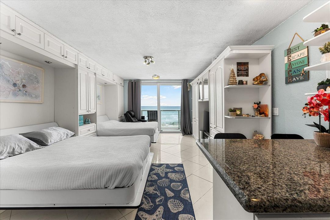 04-19201 Collins Ave #114, Sunny Isles B