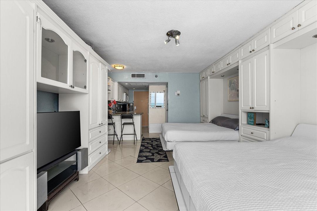 07-19201 Collins Ave #114, Sunny Isles B