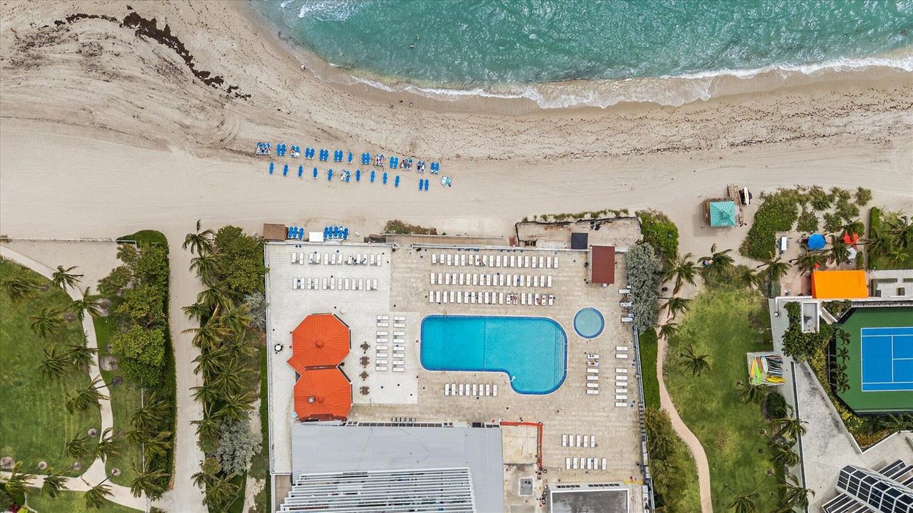 24-19201 Collins Ave #114, Sunny Isles B