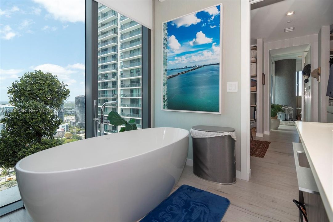 En Venta: $1,395,000 (3 camas, 3 baños, 1649 Pies cuadrados)