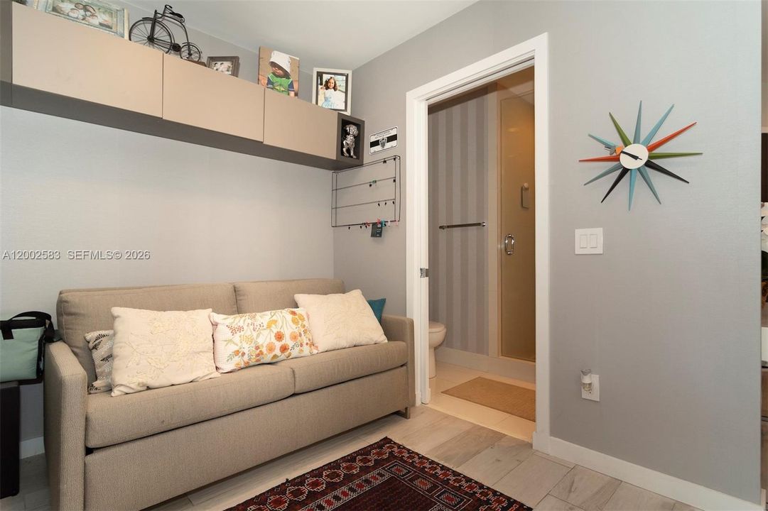 En Venta: $1,395,000 (3 camas, 3 baños, 1649 Pies cuadrados)