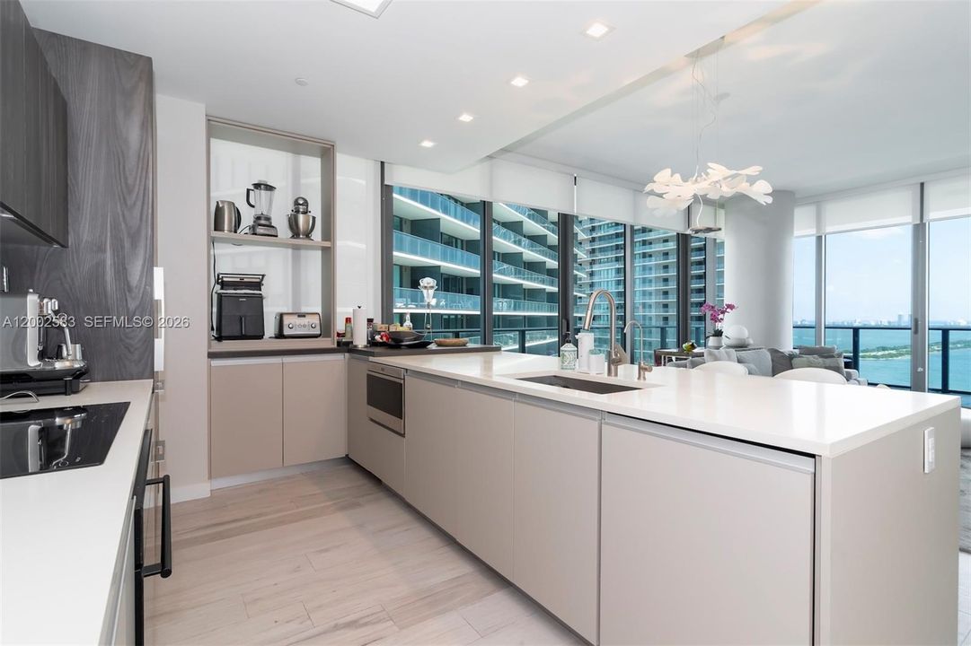 En Venta: $1,395,000 (3 camas, 3 baños, 1649 Pies cuadrados)