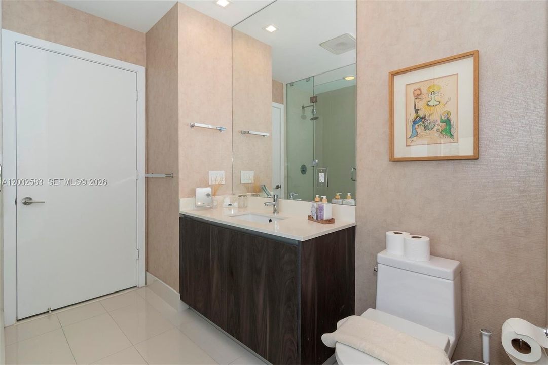 En Venta: $1,395,000 (3 camas, 3 baños, 1649 Pies cuadrados)