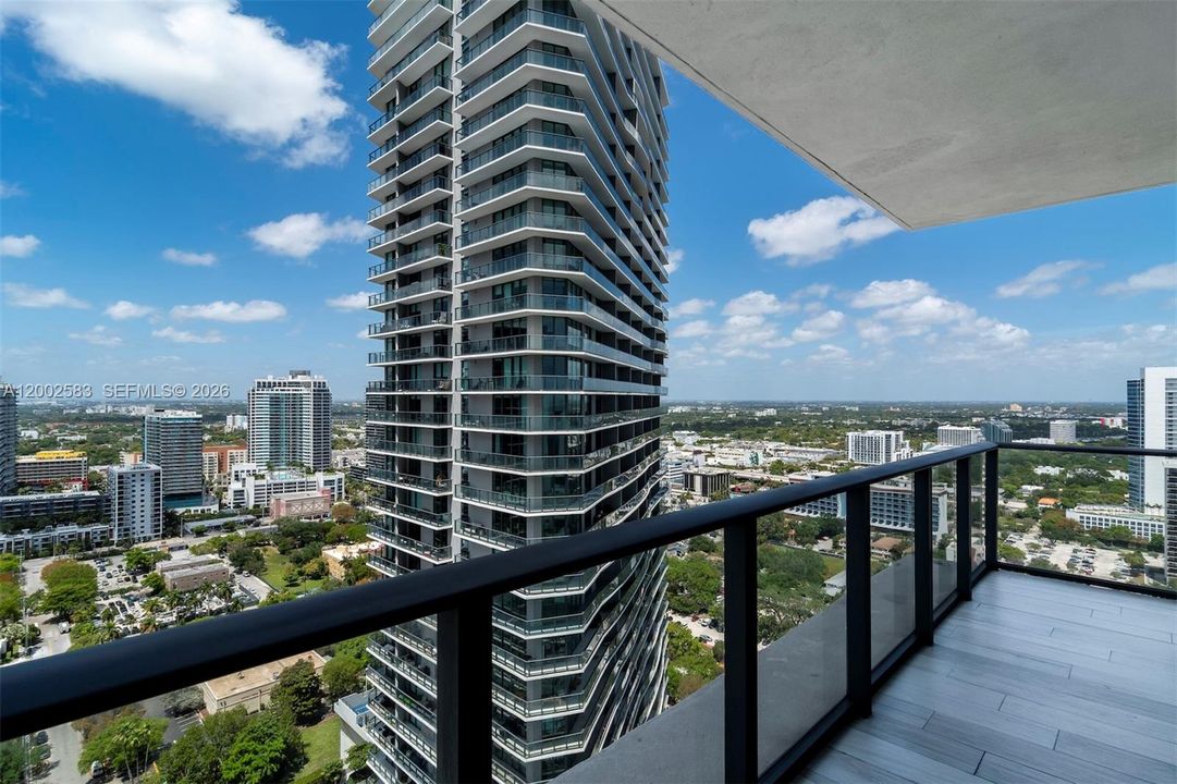 En Venta: $1,395,000 (3 camas, 3 baños, 1649 Pies cuadrados)