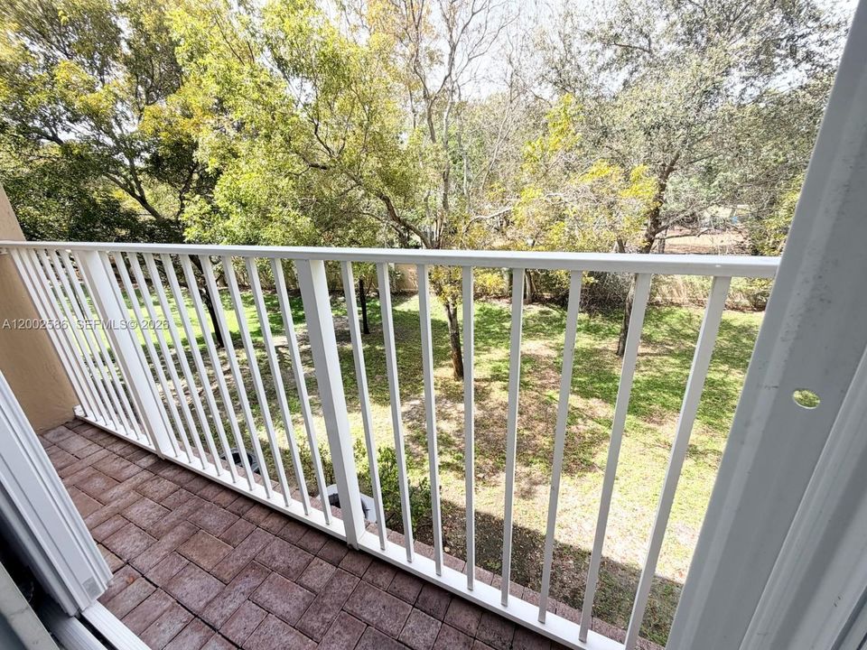 For Rent: $2,500 (3 beds, 3 baths, 1601 Square Feet)