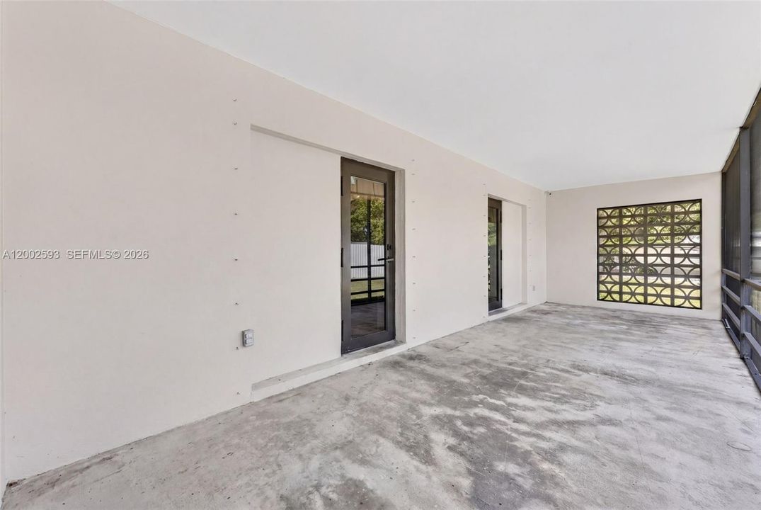 Active With Contract: $1,299,000 (4 beds, 2 baths, 2043 Square Feet)