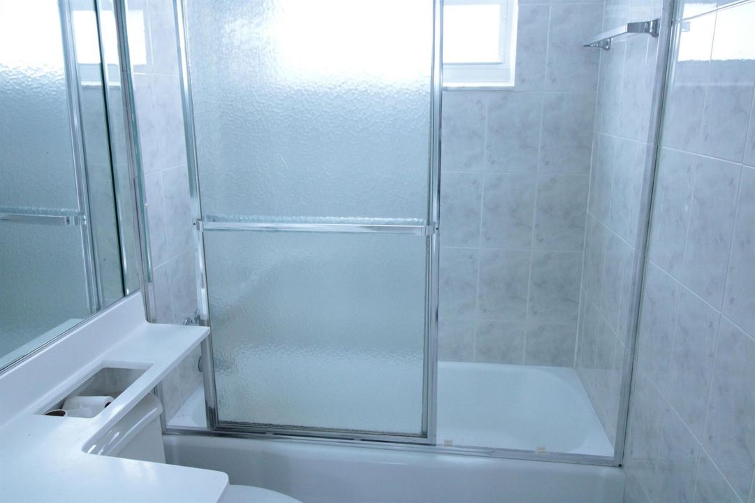BATH ROOM