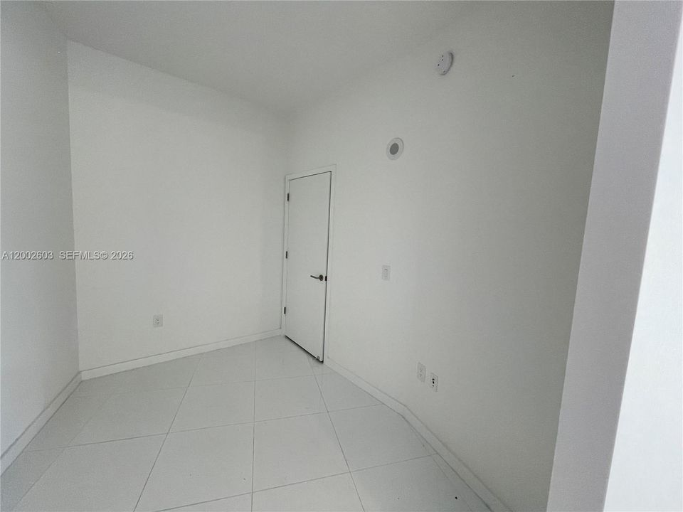 En Venta: $995,000 (2 camas, 3 baños, 1560 Pies cuadrados)