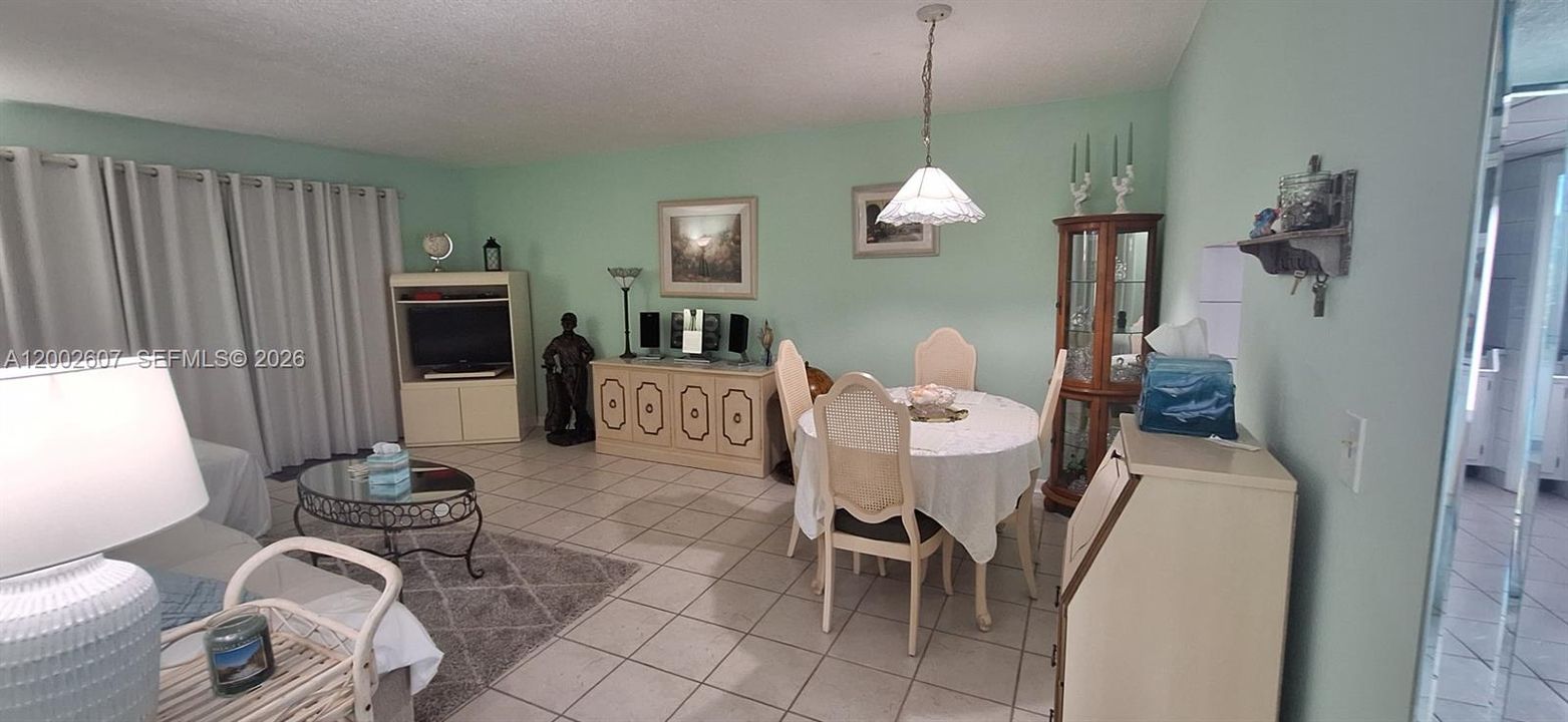 En Venta: $159,900 (1 camas, 1 baños, 730 Pies cuadrados)