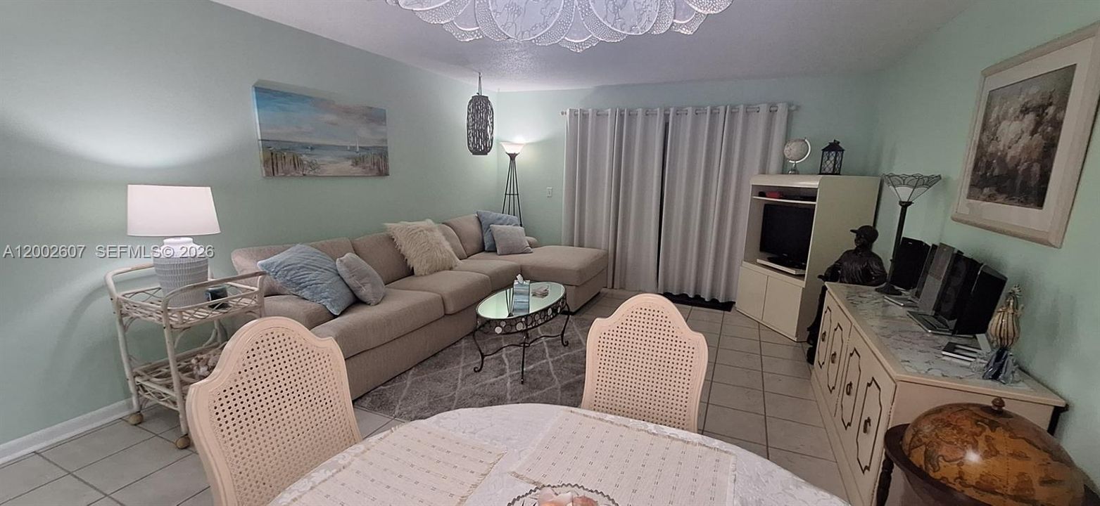 En Venta: $159,900 (1 camas, 1 baños, 730 Pies cuadrados)