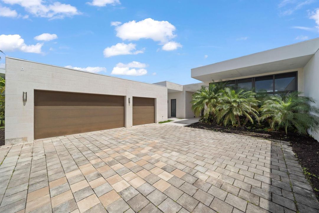 4-web-or-mls-16539 Botaniko Dr N_MEDIA36