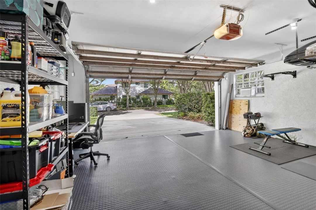 For Sale: $829,000 (3 beds, 2 baths, 2504 Square Feet)