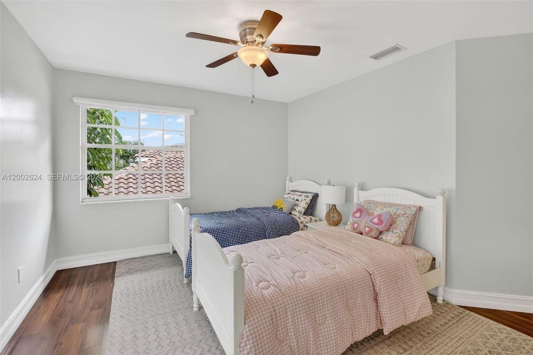 For Sale: $829,000 (3 beds, 2 baths, 2504 Square Feet)