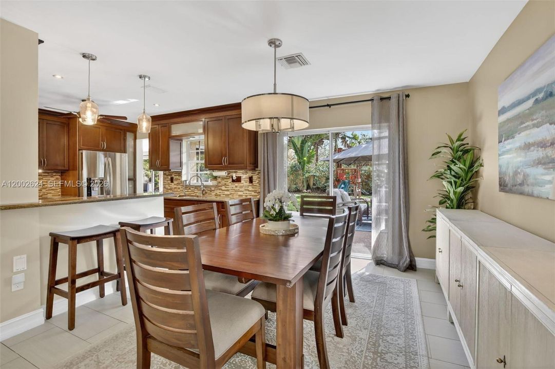 For Sale: $829,000 (3 beds, 2 baths, 2504 Square Feet)