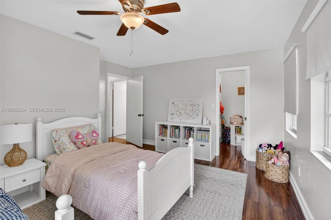 For Sale: $829,000 (3 beds, 2 baths, 2504 Square Feet)