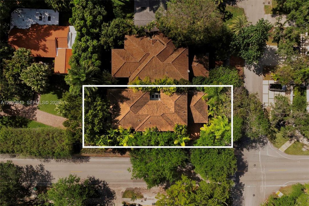 Activo con contrato: $2,890,000 (4 camas, 4 baños, 3404 Pies cuadrados)