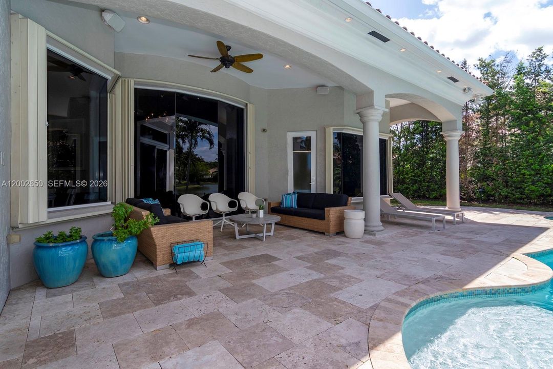 For Sale: $2,850,000 (5 beds, 6 baths, 4292 Square Feet)