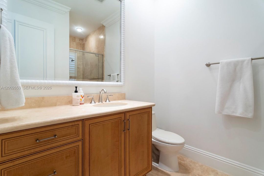For Sale: $2,850,000 (5 beds, 6 baths, 4292 Square Feet)