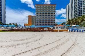 For Sale: $120,000 (0 beds, 1 baths, 360 Square Feet)