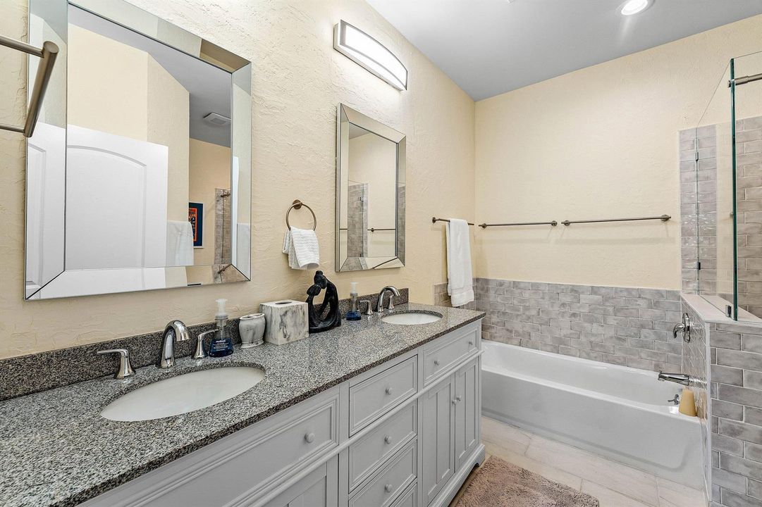 858 WindermereWay Master Bath