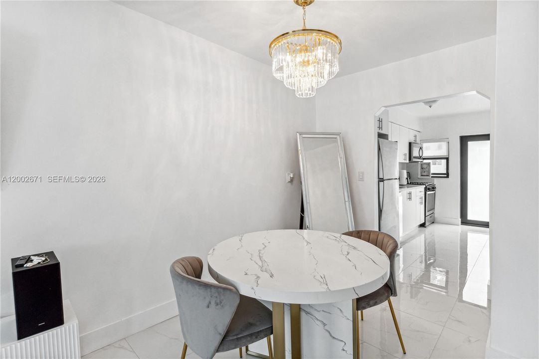 Active With Contract: $2,150 (1 beds, 1 baths, 3407 Square Feet)