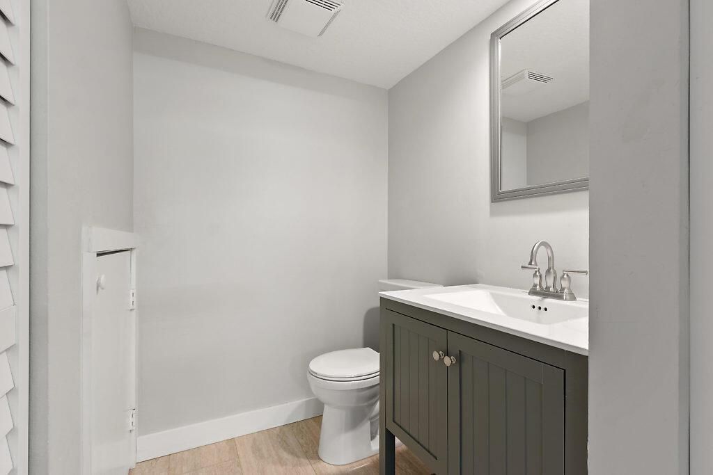 016-825CenterSt3D-Jupiter-FL-small