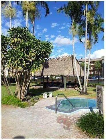 Activo con contrato: $1,595 (1 camas, 1 baños, 727 Pies cuadrados)