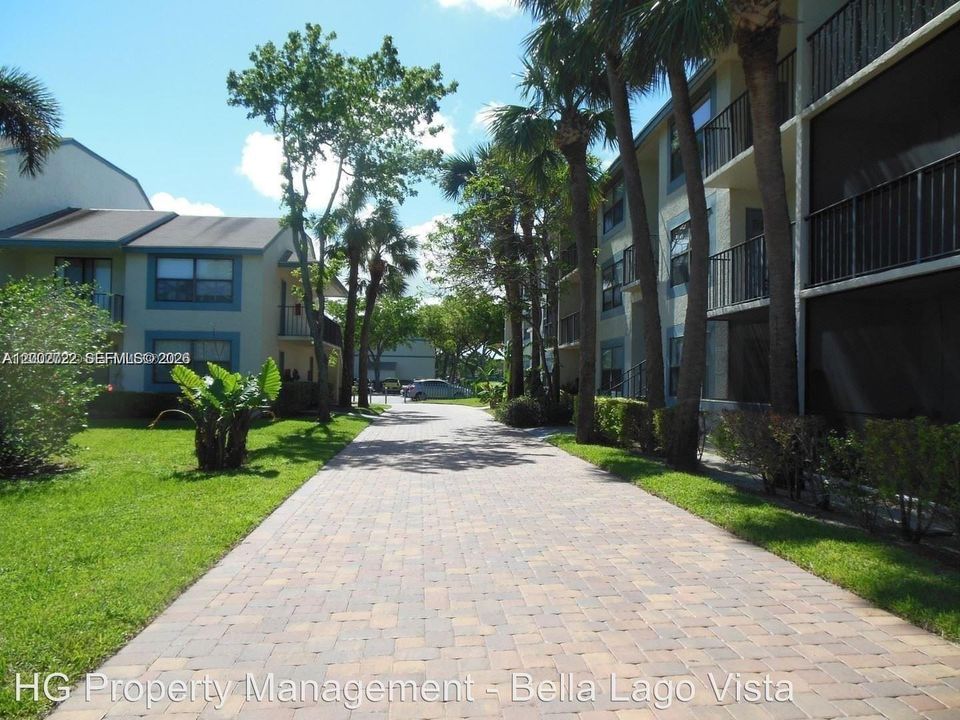 Active With Contract: $1,550 (1 beds, 1 baths, 0 Square Feet)