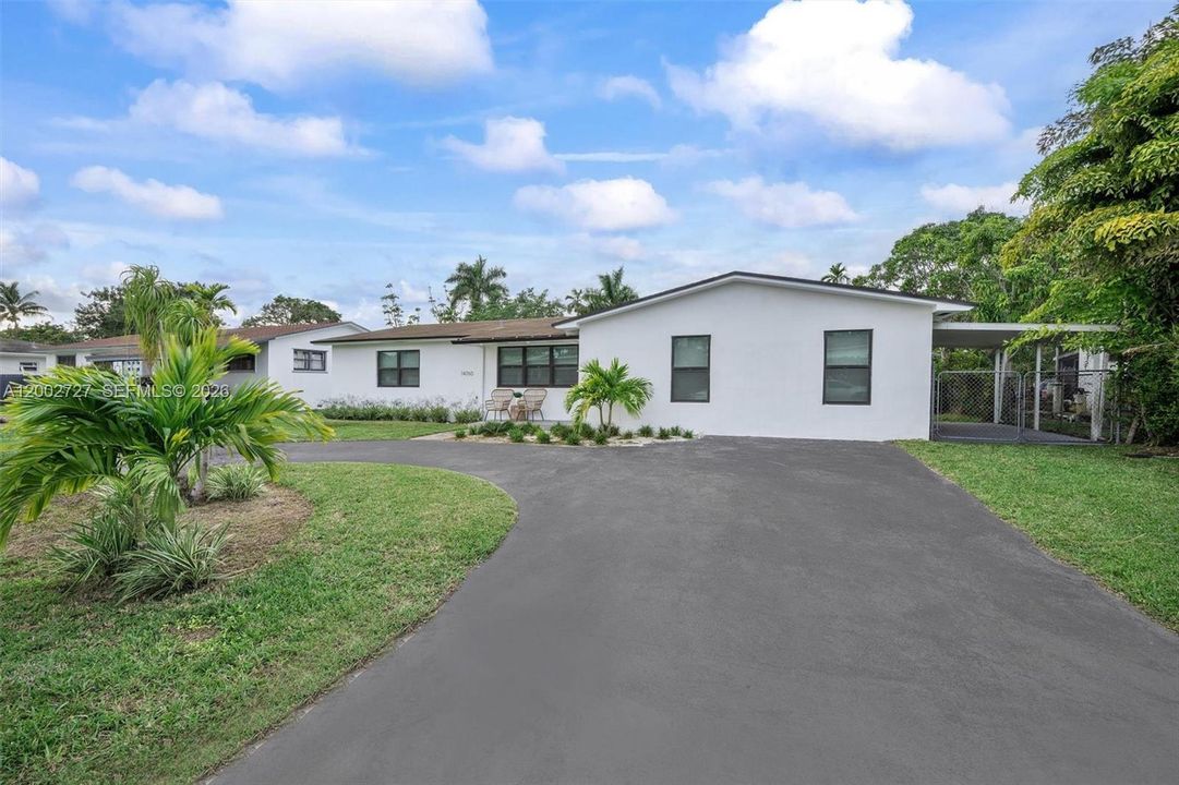 En Venta: $949,999 (6 camas, 3 baños, 1970 Pies cuadrados)