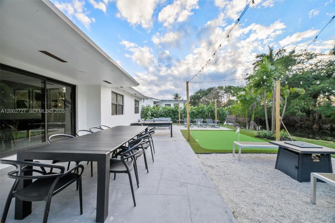 En Venta: $949,999 (6 camas, 3 baños, 1970 Pies cuadrados)