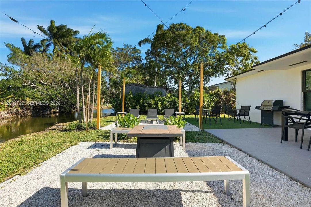 En Venta: $949,999 (6 camas, 3 baños, 1970 Pies cuadrados)