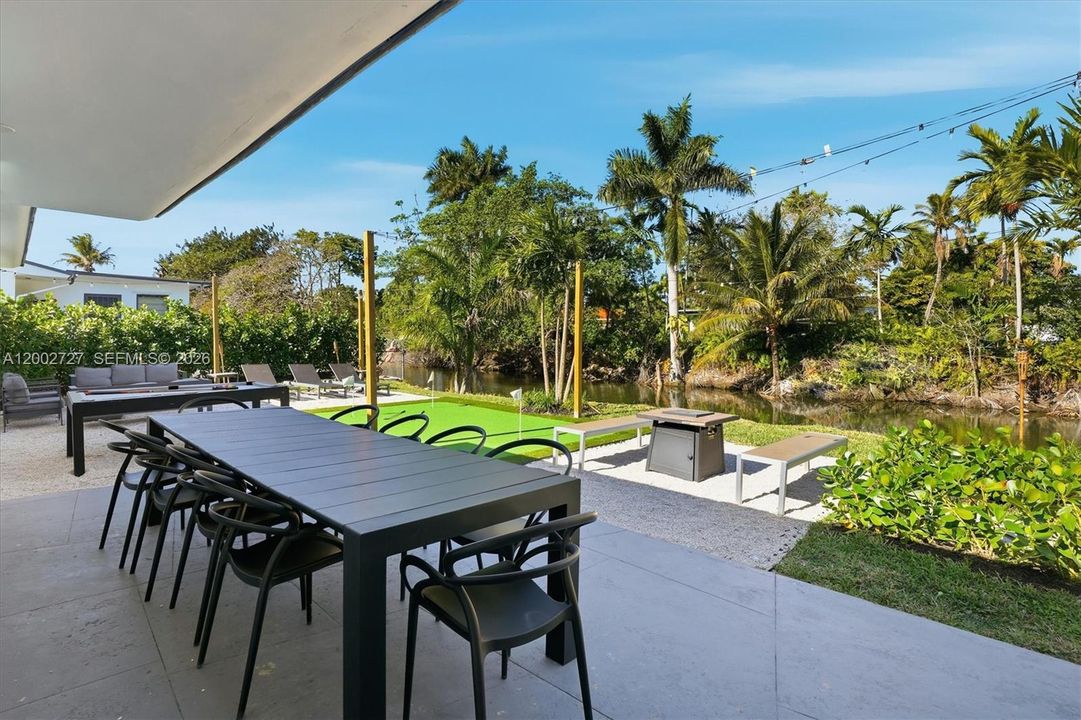 En Venta: $949,999 (6 camas, 3 baños, 1970 Pies cuadrados)