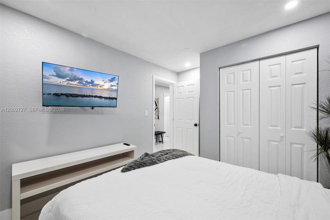 En Venta: $949,999 (6 camas, 3 baños, 1970 Pies cuadrados)