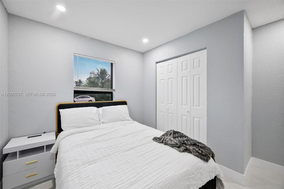 En Venta: $949,999 (6 camas, 3 baños, 1970 Pies cuadrados)