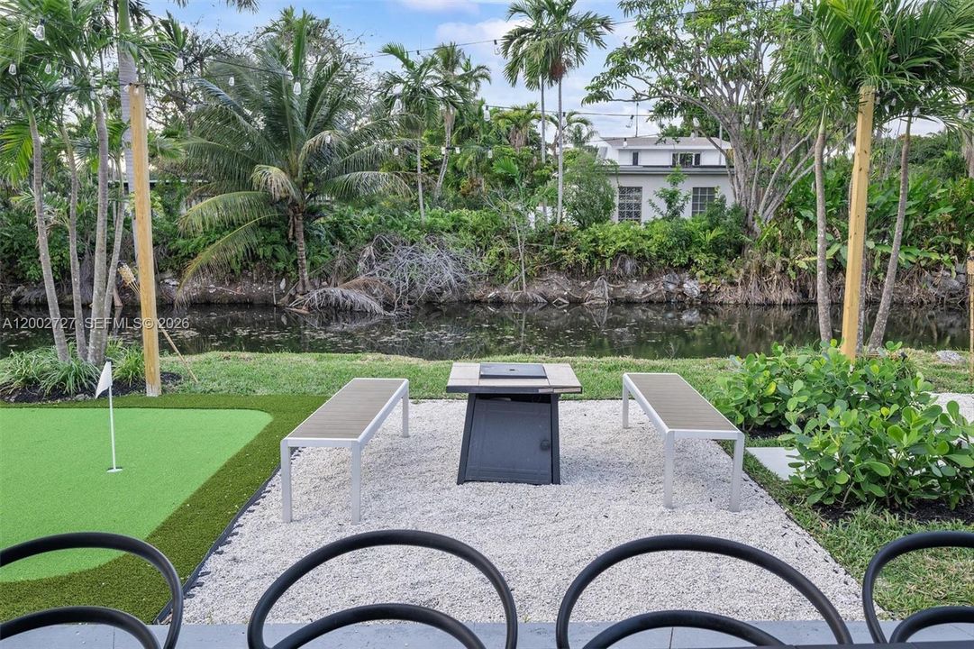 En Venta: $949,999 (6 camas, 3 baños, 1970 Pies cuadrados)
