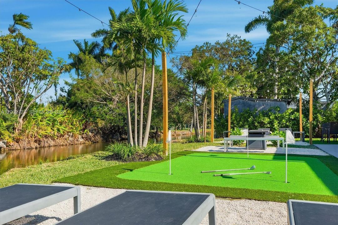 En Venta: $949,999 (6 camas, 3 baños, 1970 Pies cuadrados)