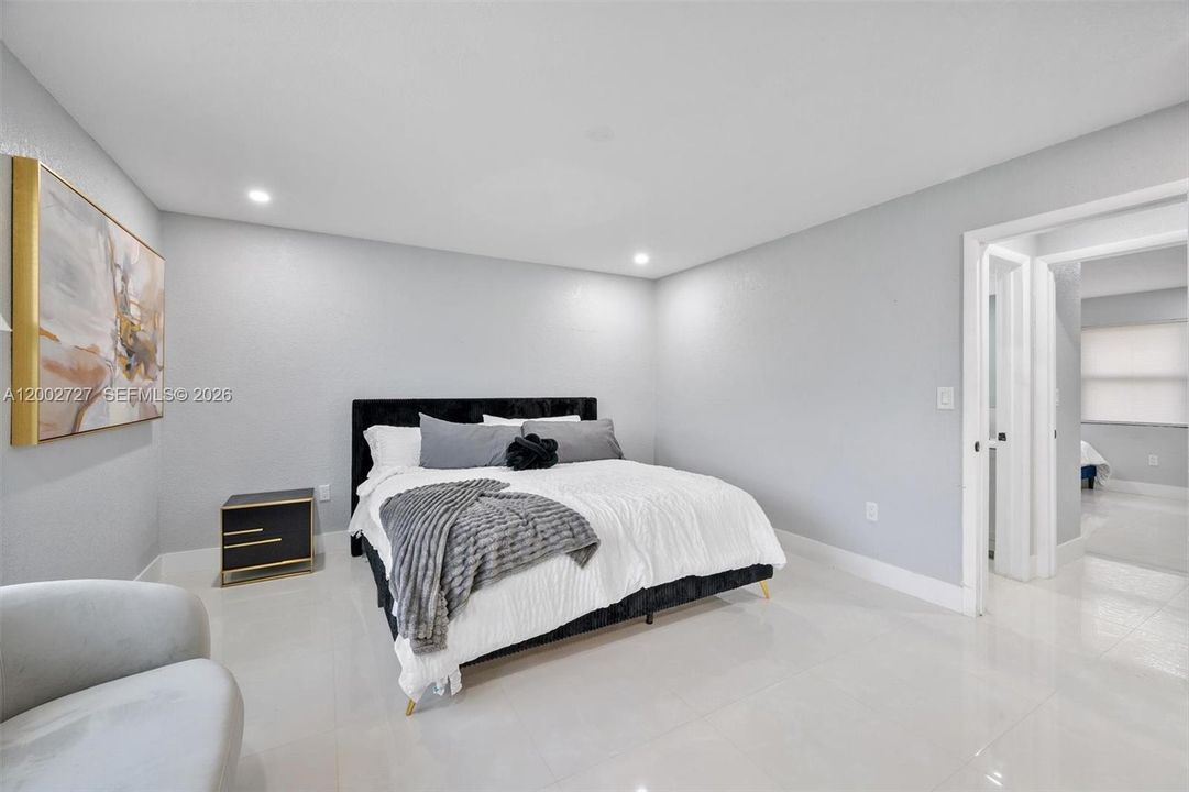 En Venta: $949,999 (6 camas, 3 baños, 1970 Pies cuadrados)