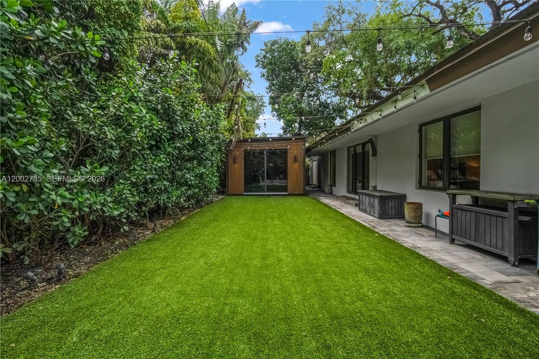 For Sale: $2,650,000 (5 beds, 4 baths, 3271 Square Feet)