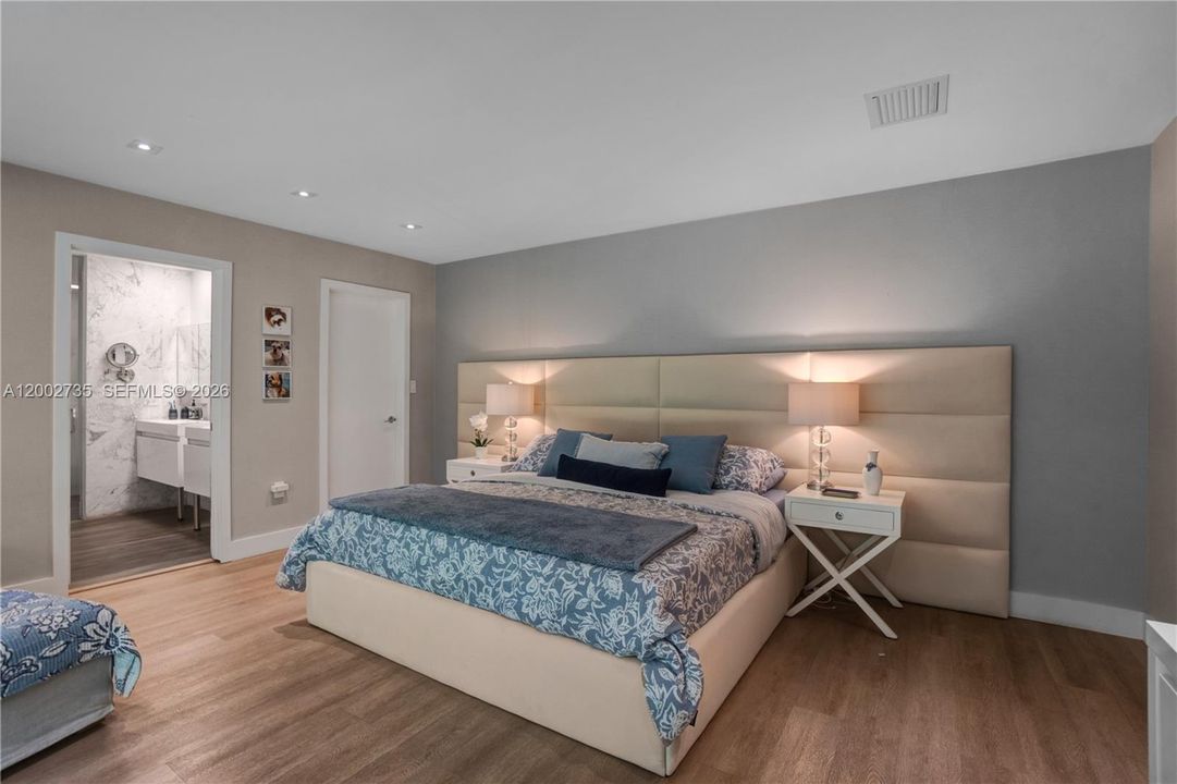 For Sale: $2,650,000 (5 beds, 4 baths, 3271 Square Feet)