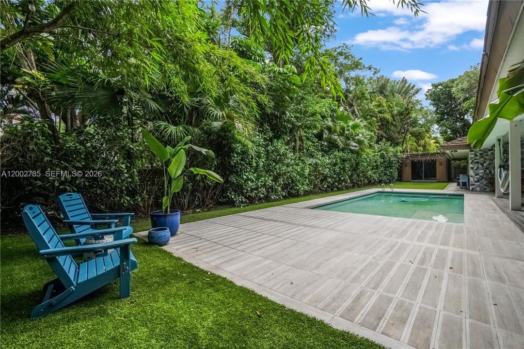For Sale: $2,650,000 (5 beds, 4 baths, 3271 Square Feet)
