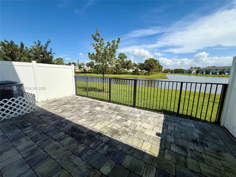 For Rent: $3,000 (3 beds, 2 baths, 1695 Square Feet)