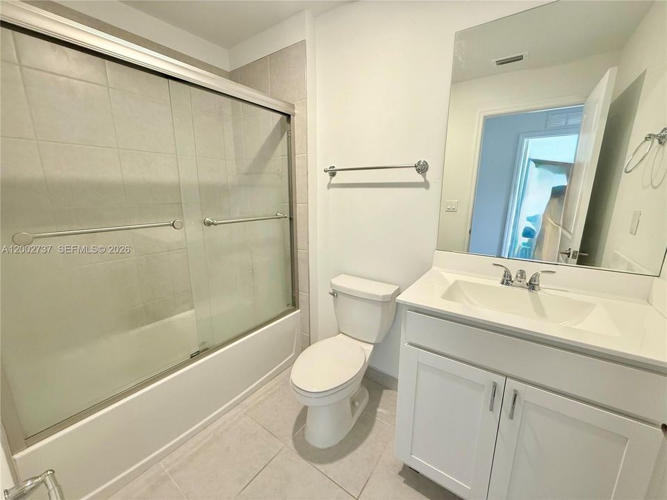 For Rent: $3,000 (3 beds, 2 baths, 1695 Square Feet)