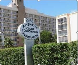 For Sale: $190,000 (1 beds, 1 baths, 778 Square Feet)