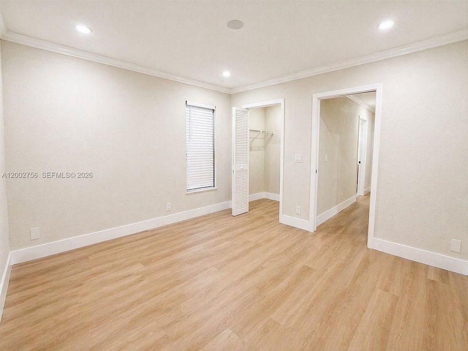 Vendido Recientemente: $599,900 (3 camas, 2 baños, 1686 Pies cuadrados)