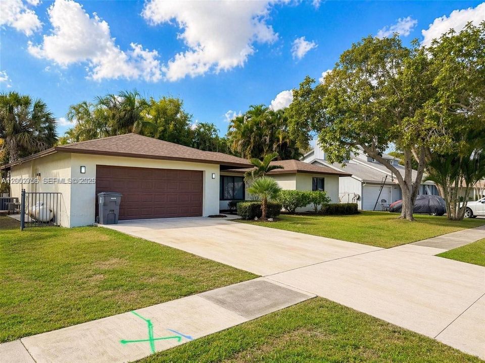 Vendido Recientemente: $599,900 (3 camas, 2 baños, 1686 Pies cuadrados)
