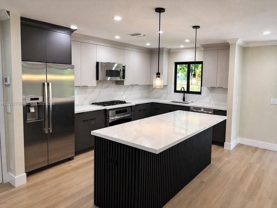 Vendido Recientemente: $599,900 (3 camas, 2 baños, 1686 Pies cuadrados)
