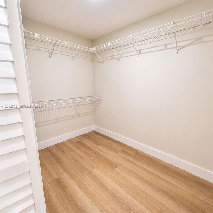 Vendido Recientemente: $599,900 (3 camas, 2 baños, 1686 Pies cuadrados)