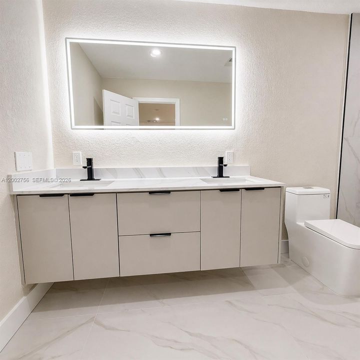 Vendido Recientemente: $599,900 (3 camas, 2 baños, 1686 Pies cuadrados)