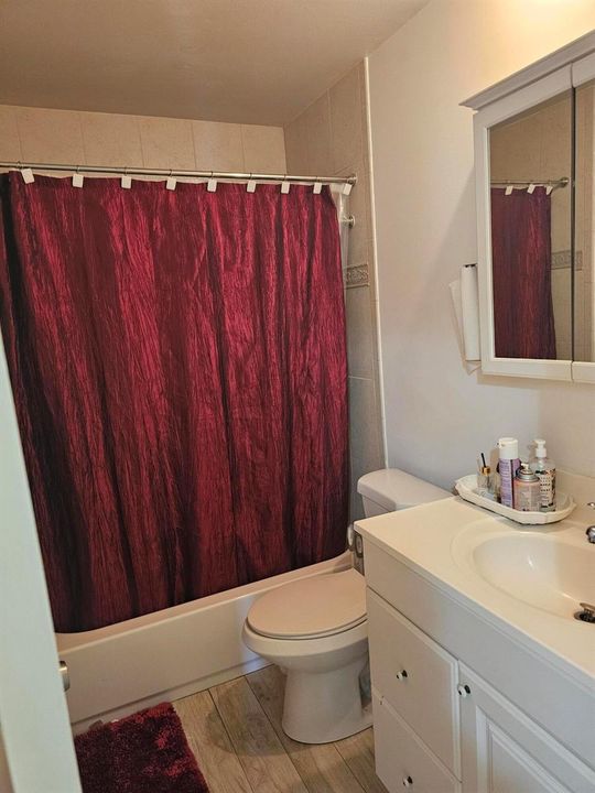2nd bathroom