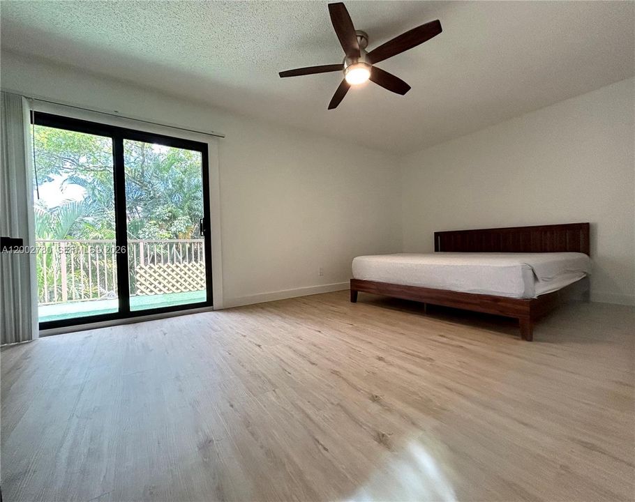 Active With Contract: $2,500 (2 beds, 1 baths, 1170 Square Feet)